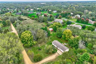 823 Northview Dr, Hudson Township, WI 54016 - Photo 3