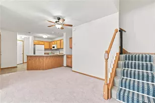 3560 Sterling Heights Dr, River Falls, WI 54022 - Photo 7