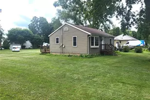 315 Cedar St, Pepin, WI 54759 - Photo 3