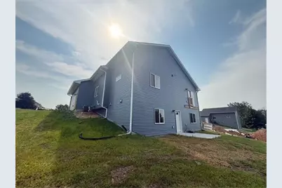 206 Blackhawk Drive, Woodville, WI 54028 - Photo 7