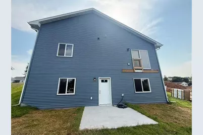 206 Blackhawk Drive, Woodville, WI 54028 - Photo 9