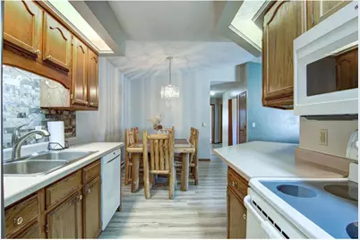 2904 Schabacker Court #D, Menomonie, WI 54751 - Photo 9