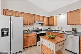 451 Hunter Hill Rd, Hudson, WI 54016 - Photo 15