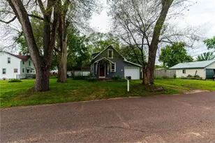 2316 6th St, Eau Claire, WI 54703 - Photo 3