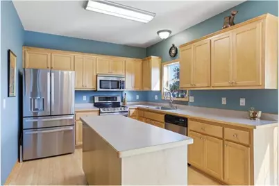 1615 Rolling Hills Lane, River Falls, WI 54022 - Photo 9