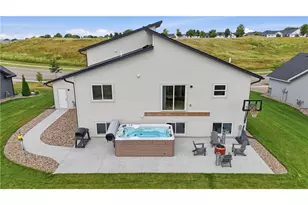 2578 Meadows Dr, River Falls, WI 54022 - Photo 13