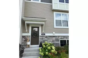 2217 Gateway Curv, North Saint Paul, MN 55109 - Photo 23