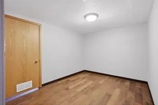 124 W 6th St, New Richmond, WI 54017 - Photo 11