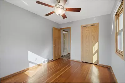 124 W 6th Street, New Richmond, WI 54017 - Photo 9