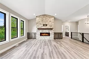 329 138th Ave, Houlton, WI 54082 - Photo 9