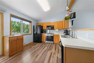 735 Laura St, Prescott, WI 54021 - Photo 11