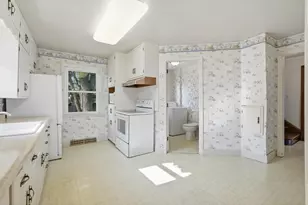 1360 Maple St, Baldwin, WI 54002 - Photo 5