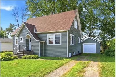 1360 Maple Street, Baldwin, WI 54002 - Photo 3