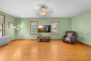 921 4th St, Stillwater, MN 55082 - Photo 9