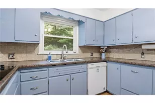 2322 16th St, Eau Claire, WI 54703 - Photo 13