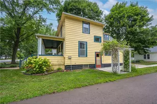 235 W 3rd St, New Richmond, WI 54017 - Photo 11