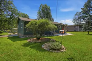911 16th St, Menomonie, WI 54751 - Photo 31