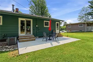 911 16th St, Menomonie, WI 54751 - Photo 37
