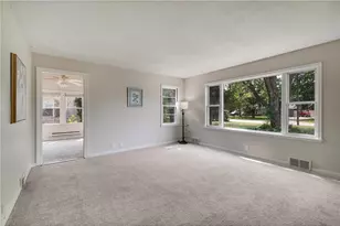 1525 Ramsey St, Hastings, MN 55033 - Photo 5