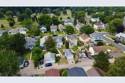 913 Summer Street, Eau Claire, WI 54701 - Photo 31