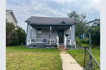 913 Summer Street, Eau Claire, WI 54701 - Photo 5