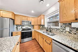 300 Cedar St, Baldwin, WI 54002 - Photo 9