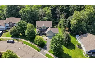 605 Knollwood Dr, Hudson, WI 54016 - Photo 33
