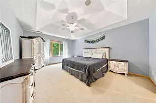 605 Knollwood Dr, Hudson, WI 54016 - Photo 17