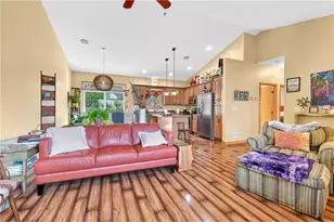 2733 Galway Ct, Hudson, WI 54016 - Photo 9