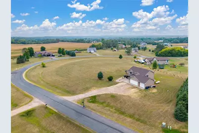 926 189th Avenue, New Richmond, WI 54017 - Photo 9