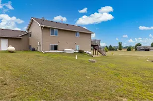 926 189th Ave, New Richmond, WI 54017 - Photo 5