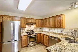 1896 Beebe Rd, Maplewood, MN 55109 - Photo 7
