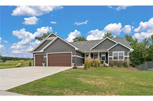 271 Eagle Ridge Dr, Roberts, WI 54023 - Photo 3