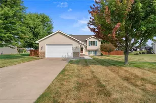 808 Brady Ln, New Richmond, WI 54017 - Photo 3