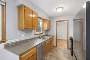 2005 Maple St, Hastings, MN 55033 - Photo 9
