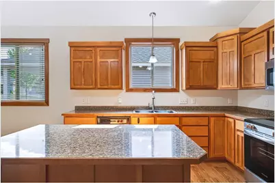 206 W Cemetery Road, River Falls, WI 54022 - Photo 9