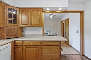 1002 W Spruce St, Chippewa Falls,  54729 - Photo 7