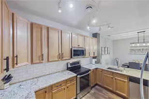 1240 County Road D, Maplewood, MN 55109 - Photo 9