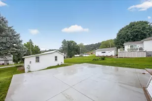 704 Viking Ave, Lanesboro, MN 55949 - Photo 31
