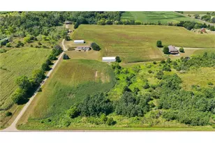 206 County Rd Jj, Kinnickinnic Township, WI 54022 - Photo 1