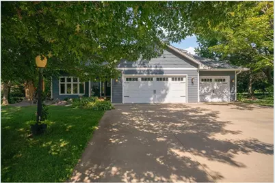 2260 Walnut Creek Drive, Stillwater, MN 55082 - Photo 9