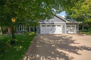 2260 Walnut Creek Dr, Stillwater, MN 55082 - Photo 9