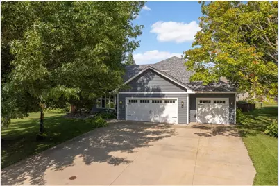 2260 Walnut Creek Drive, Stillwater, MN 55082 - Photo 3