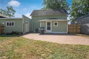 419 N 1st St, New Richmond, WI 54017 - Photo 11