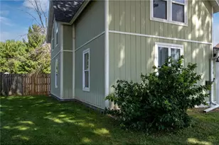 419 N 1st St, New Richmond, WI 54017 - Photo 9