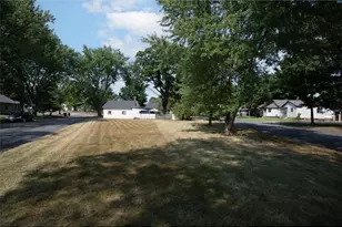 855 Stout St, Menomonie, WI 54751 - Photo 47