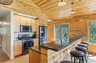 1131 Broken Arrow Rd, Hudson, WI 54016 - Photo 9