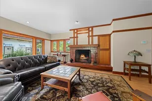 1619 Golf View Dr, River Falls, WI 54022 - Photo 9