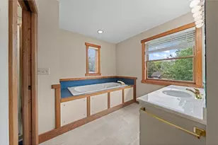 1619 Golf View Dr, River Falls, WI 54022 - Photo 33