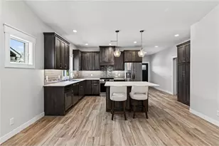 1092 Legend Ln, River Falls, WI 54022 - Photo 7